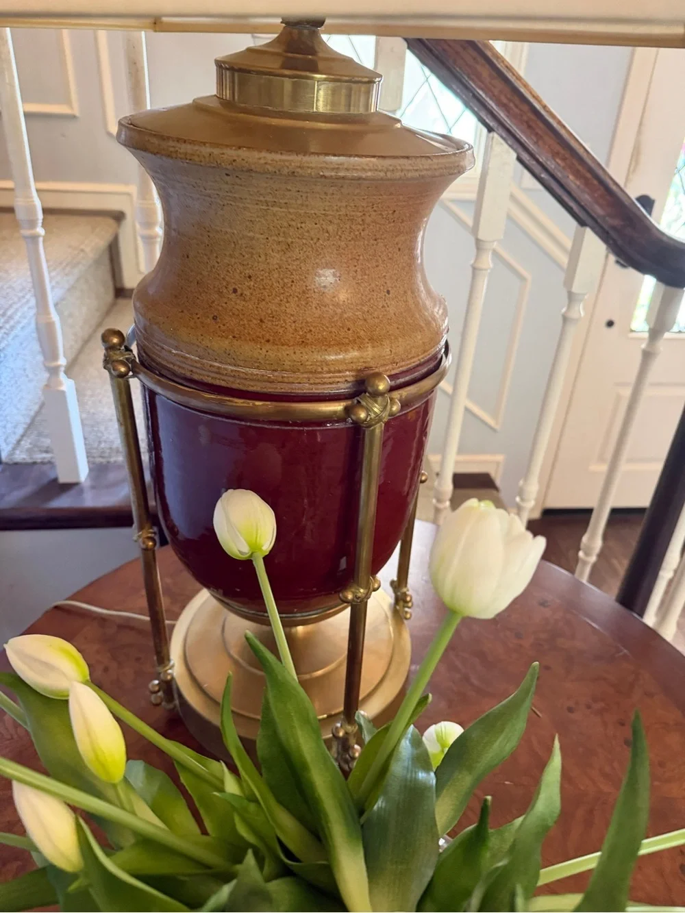 Vintage Mid Century Ceramic Brass Accent Table Lamp in Red and Tan by